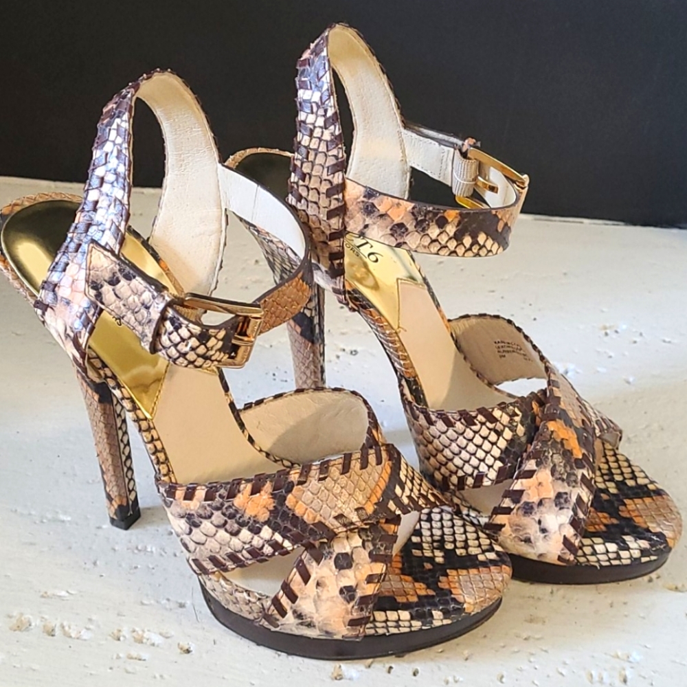 Michael Kors Jetsetter Heels